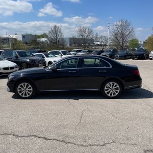 MERCEDES-BENZ E-CLASS - 3