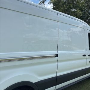 FORD TRANSIT 250 - 9