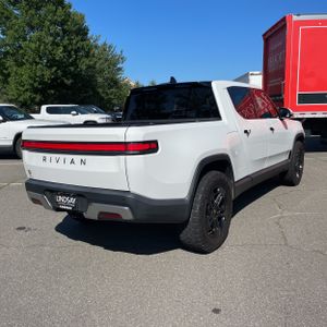 صورة 8 لـ 2022 Rivian R1T ADVENTURE