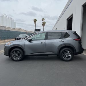 NISSAN ROGUE SV - 3