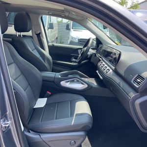 2026 Mercedes-BENZ GLE — миниатюра 33