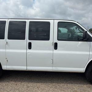 2019 Chevrolet EXPRESS LT 2500 — миниатюра 11