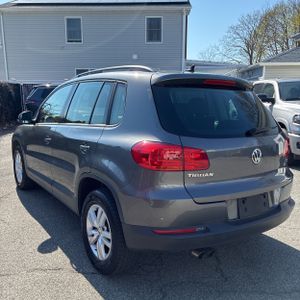 VOLKSWAGEN TIGUAN 2.0T S 4MOTION - 5
