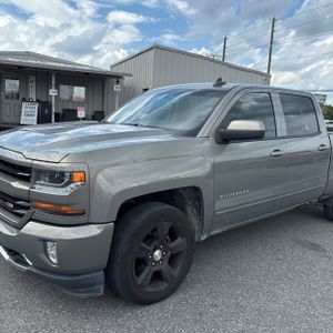 2017 Chevrolet SILVERADO 1500 LT Z71 照片 2