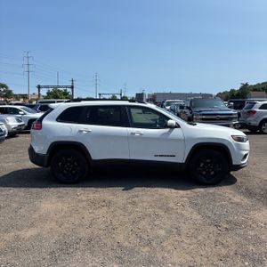 صورة 10 لـ 2020 JEEP CHEROKEE ALTITUDE