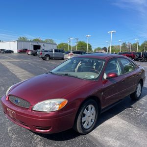 FORD TAURUS SEL - 1