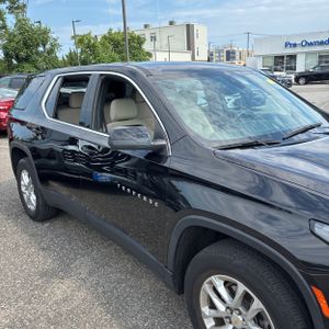 صورة مصغرة 13 لـ 2023 Chevrolet TRAVERSE LS