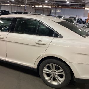 FORD TAURUS SEL - 6