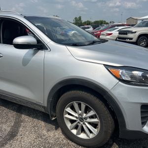 2020 KIA SORENTO LX — миниатюра 13