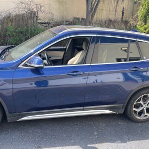 BMW X1 XDRIVE28I - 4