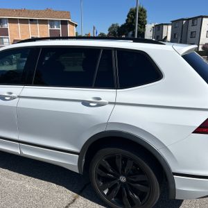 VOLKSWAGEN TIGUAN SE R-LINE BLACK - 6