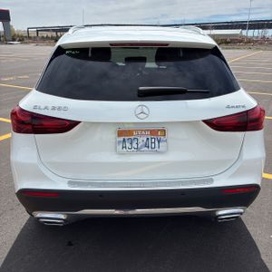 MERCEDES-BENZ GLA - 7