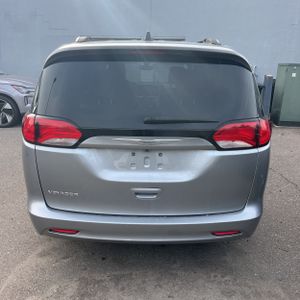 CHRYSLER VOYAGER LXI - 7