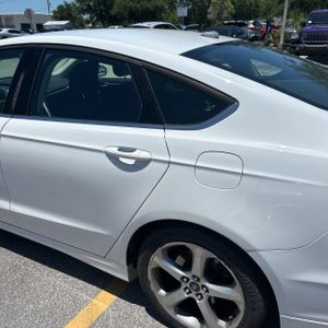 FORD FUSION SE - 6