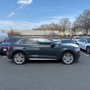 AUDI Q5 2.0T TECH PREMIUM - 10