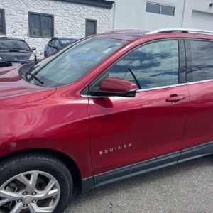 CHEVROLET EQUINOX LT - 2