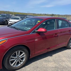 HYUNDAI SONATA SE - 2