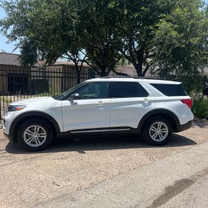 صورة 3 لـ 2023 FORD EXPLORER XLT