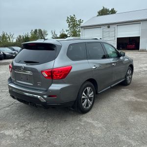 2017 Nissan PATHFINDER SL 照片 8