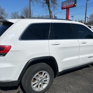 JEEP GRAND CHEROKEE LAREDO E - 9