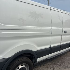 FORD TRANSIT 150 - 9