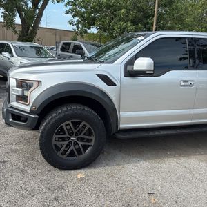صورة 58 لـ 2019 FORD F-150 RAPTOR
