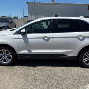FORD EDGE SEL - 4