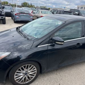 FORD FOCUS TITANIUM - 2