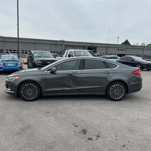 FORD FUSION SE - 3