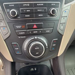صورة 72 لـ 2017 Hyundai SANTA FE SE