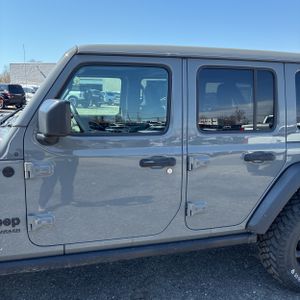 JEEP WRANGLER UNLIMITED WILLYS - 4