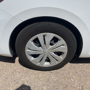 صورة مصغرة 16 لـ 2023 Nissan VERSA S