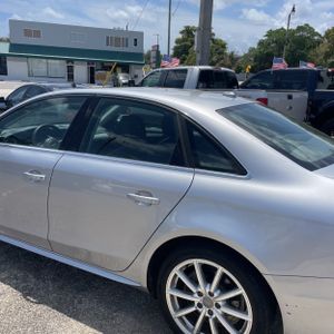 AUDI A4 2.0T PREMIUM - 6