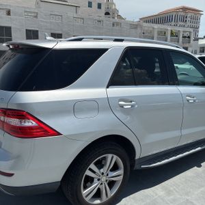 صورة 9 لـ 2012 Mercedes-BENZ M-CLASS