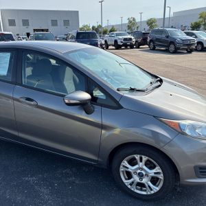 صورة مصغرة 13 لـ 2014 FORD FIESTA SE