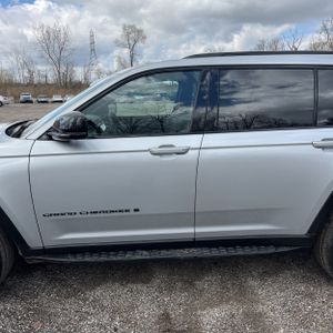 JEEP GRAND CHEROKEE L LIMITED - 4