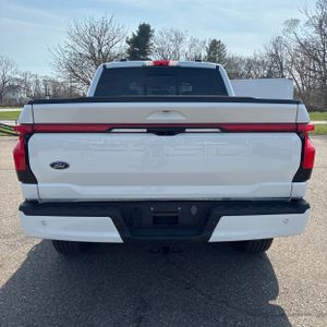 FORD F150 LIGHTNING LARIAT - 7