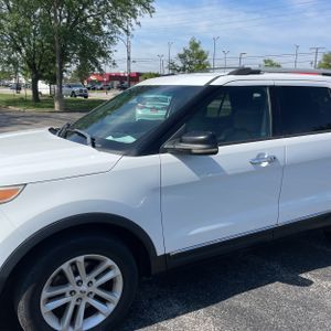 FORD EXPLORER XLT - 2