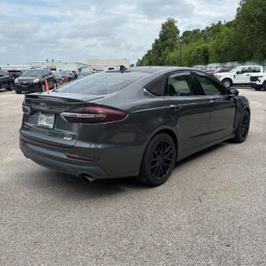 FORD FUSION SE - 8