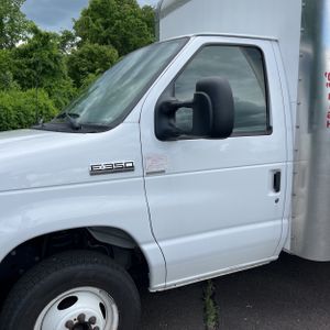 FORD E-350 CUTAWAY - 2
