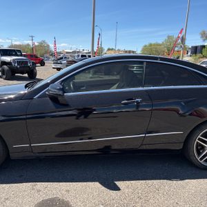 MERCEDES-BENZ E-CLASS - 4