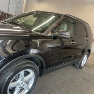 FORD EXPLORER BASE - 2