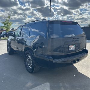 CHEVROLET TAHOE LS - 5