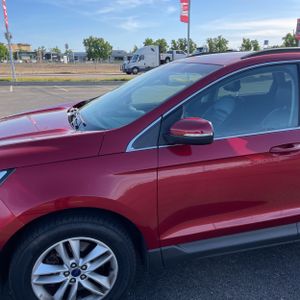 FORD EDGE SEL - 2