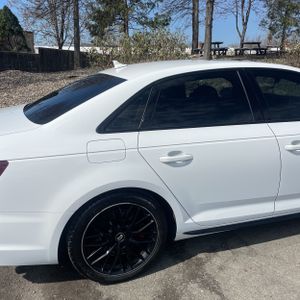 AUDI A4 2.0T PREMIUM - 9