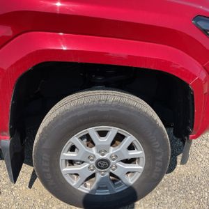صورة مصغرة 20 لـ 2025 Toyota TACOMA SR5