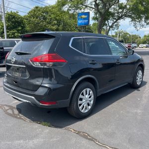 صورة 8 لـ 2017 Nissan ROGUE S
