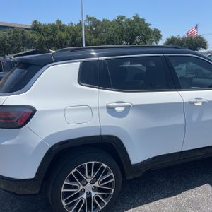 2022 JEEP COMPASS LIMITED — фото 9