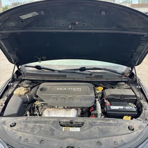 صورة مصغرة 45 لـ 2015 Chrysler 200 S