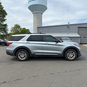FORD EXPLORER ACTIVE - 10